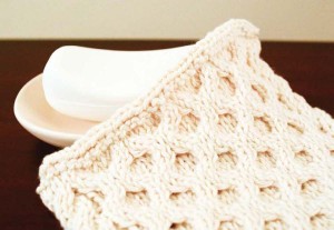 BATH KNITS: 30 Projects Made to Pamper