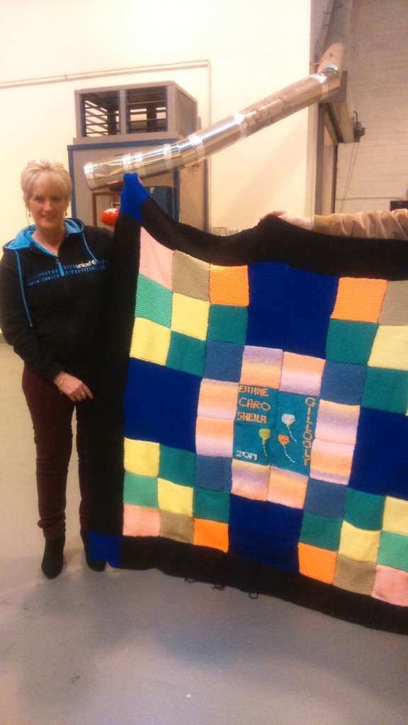 Record Breaking Attempt for the Largest HandKnitted Blanket I Like