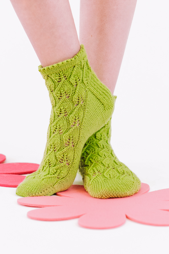 Leaf Socks - I Like Knitting