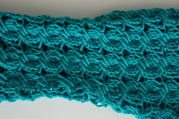 azure dreams fingerless mitts detail